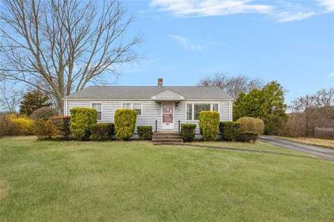 21 Parsonage Drive, Warwick, RI 02889