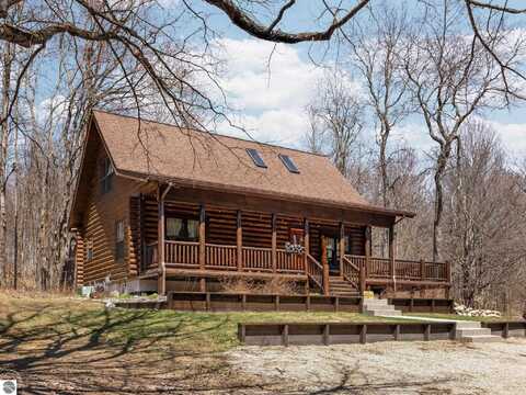 4164 Vista Valley Trail, Mesick, MI 49668