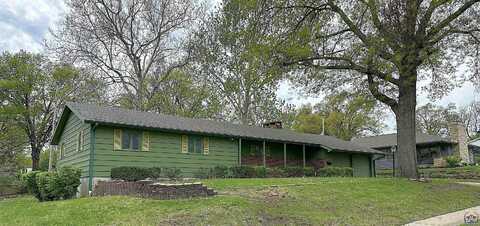 1643 SW Withdean RD, Topeka, KS 66611