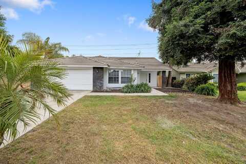 4225 W Mission Court, Visalia, CA 93277