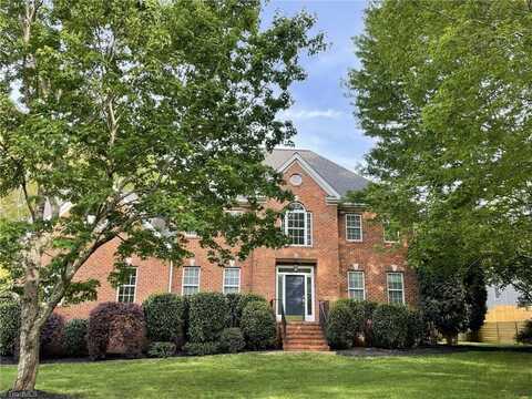 2810 Lockland Drive, Oak Ridge, NC 27310