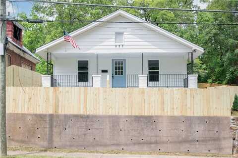 927 Pittsburg Avenue, Winston Salem, NC 27105