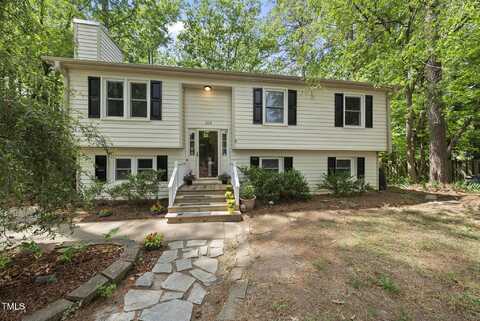 104 Farnham Court, Garner, NC 27529
