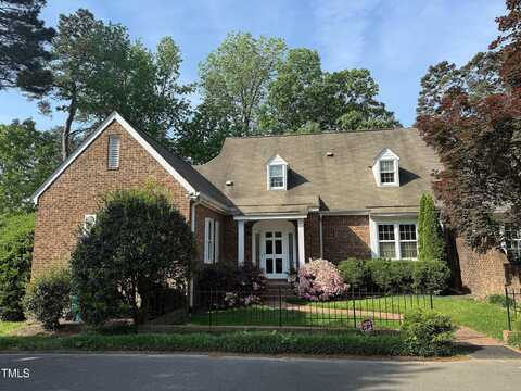 8 Greenside Court, Durham, NC 27707