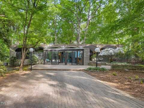 205 Wood Circle, Chapel Hill, NC 27514