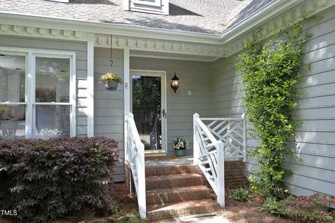 104 Silver Fox Court, Cary, NC 27511