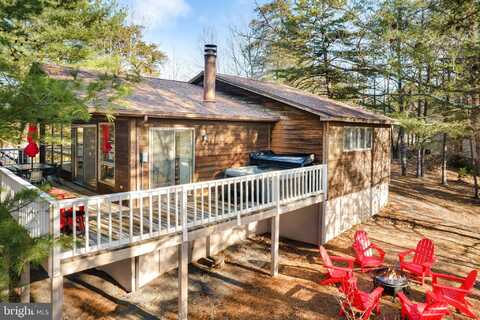 756 MOUNTAIN LAKE ROAD, HEDGESVILLE, WV 25427