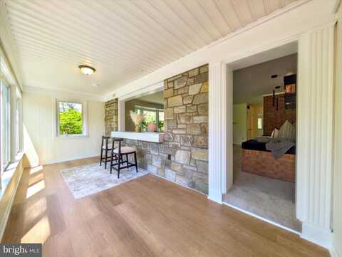 122 LAMPETER ROAD, LANCASTER, PA 17602