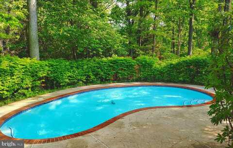 693 WELLERBURN AVENUE, SEVERNA PARK, MD 21146