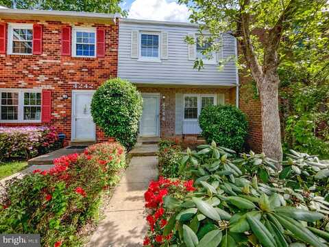 4244 EMBASSY DRIVE, WOODBRIDGE, VA 22193