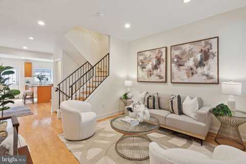 546 MANTON STREET, PHILADELPHIA, PA 19147