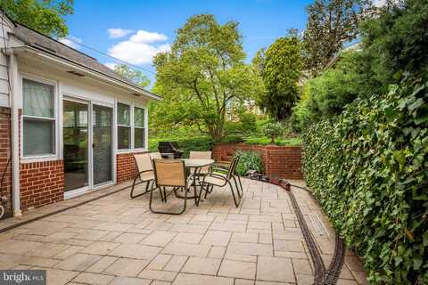 900 FAIRWAY DRIVE, BALTIMORE, MD 21286