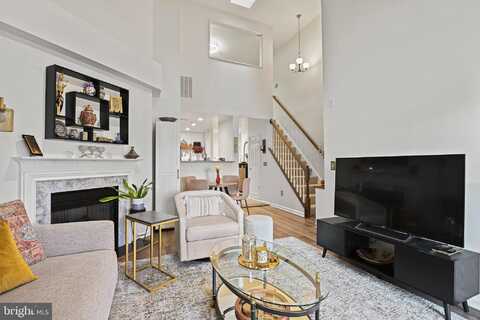 2720 BELLFOREST COURT, VIENNA, VA 22180