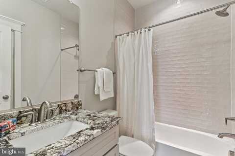 2404 16TH STREET N, ARLINGTON, VA 22201