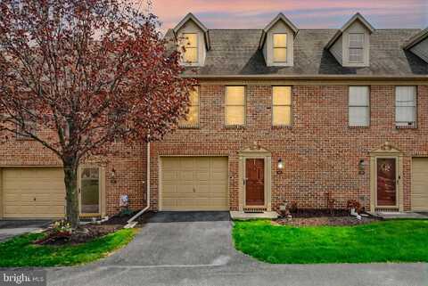 186 CROWN POINTE DRIVE, YORK, PA 17402