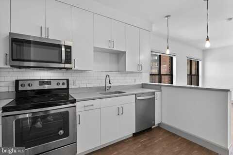 303 MCMECHEN ST, BALTIMORE, MD 21217