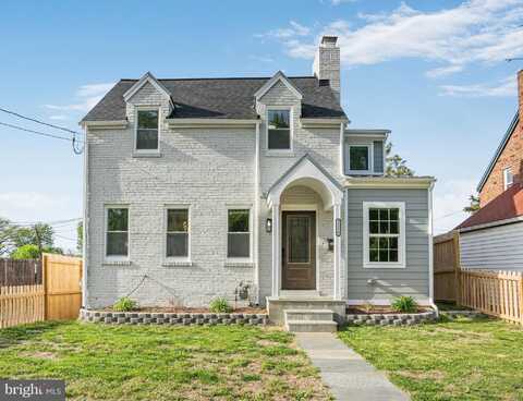 2116 R STREET NE, WASHINGTON, DC 20002