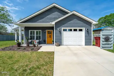 125 Lynn Road, Johnson City, TN 37604