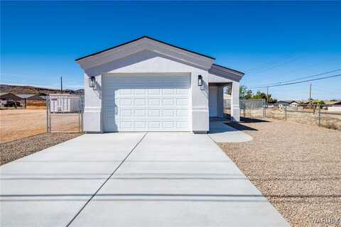 895 E Beverly Avenue, Kingman, AZ 86401