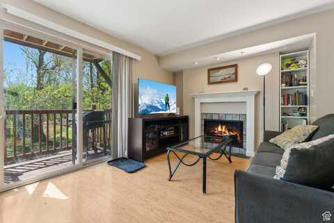 5552 S WILLOW E, Salt Lake City, UT 84107