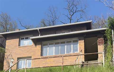 2447 S Braddock Ave, Swissvale, PA 15218