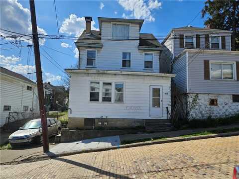 802 10th St, Stowe, PA 15136