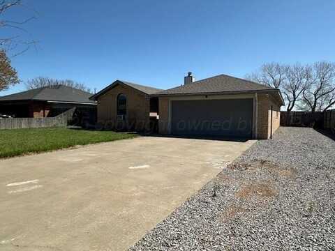 702 Floyd Avenue, Dumas, TX 79029