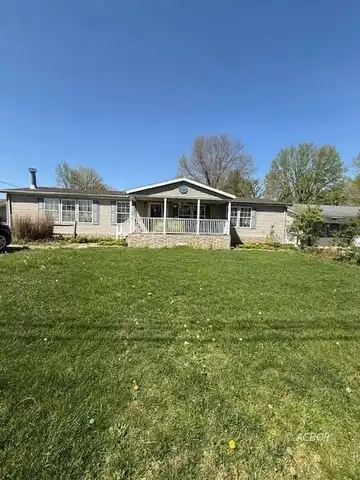 5838 Meadowbrook Rd, Albany, OH 45710