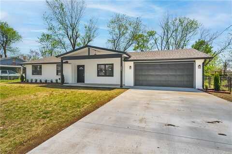 204 E Pinion ST, Rogers, AR 72756