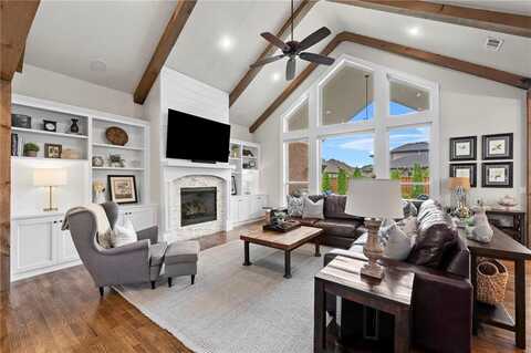 8705 Flycatcher PL, Bentonville, AR 72713