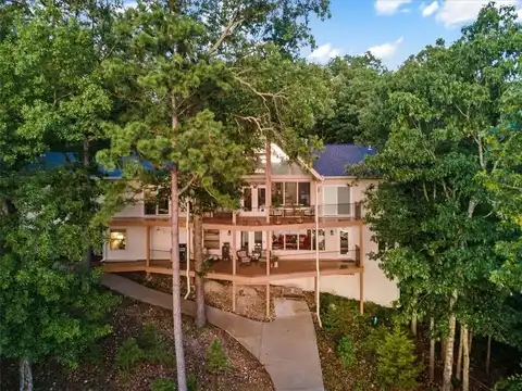 36 Reading LN, Bella Vista, AR 72714