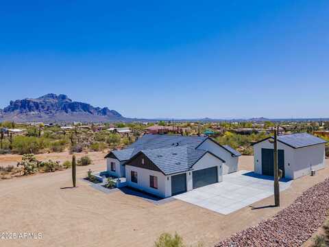 979 E SADDLE BUTTE Street, Apache Junction, AZ 85119
