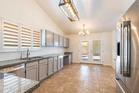 1925 E ROCKWOOD Drive, Phoenix, AZ 85024