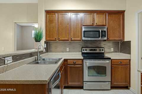 3330 S GILBERT Road, Chandler, AZ 85286