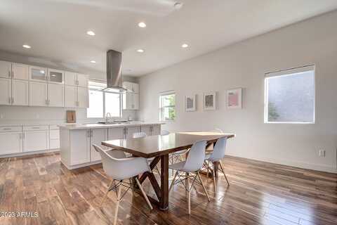 325 E Coronado Road, Phoenix, AZ 85004