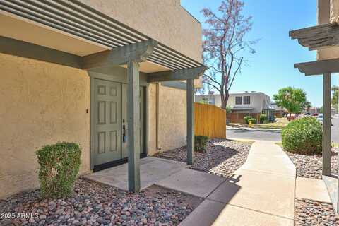 6024 W GOLDEN Lane, Glendale, AZ 85302