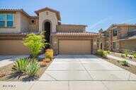2425 W BRONCO BUTTE Trail, Phoenix, AZ 85085