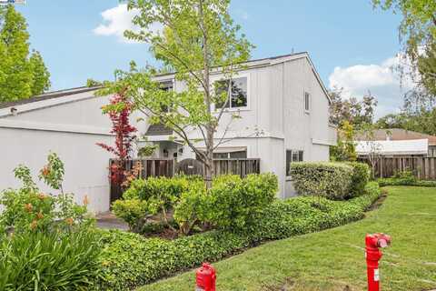 1920 Rock St, Mountain View, CA 94043
