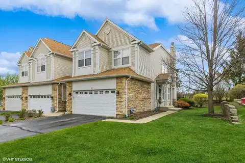 6 Clara Court, Algonquin, IL 60102
