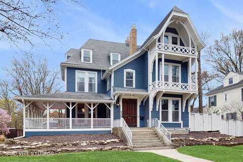 520 N. Oak Park Avenue, Oak Park, IL 60302