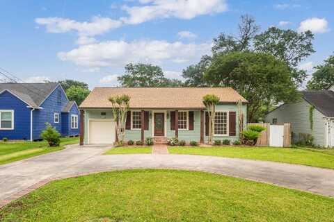 1932 Central, Beaumont, TX 77706
