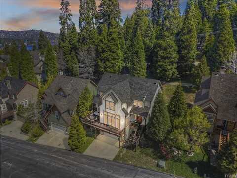 455 Clearwater Lane, Lake Arrowhead, CA 92352
