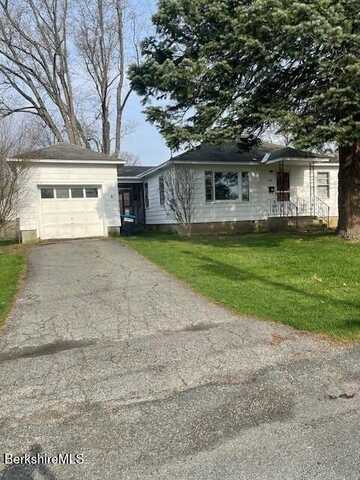 45 Lillian St, Pittsfield, MA 01201