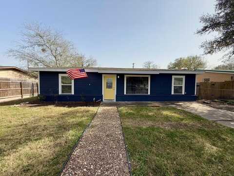 1518 E Rosewood, Beeville, TX 78102
