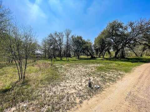 1305 W Huntington, Beeville, TX 78102