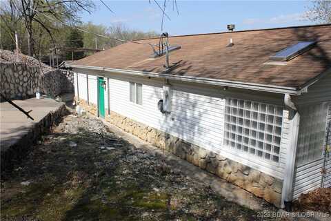 30 Aurora Drive, Sunrise Beach, MO 65079