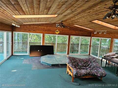 30 Aurora Drive, Sunrise Beach, MO 65079