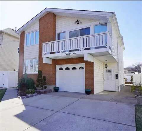 32 Dickie Avenue, Staten Island, NY 10314