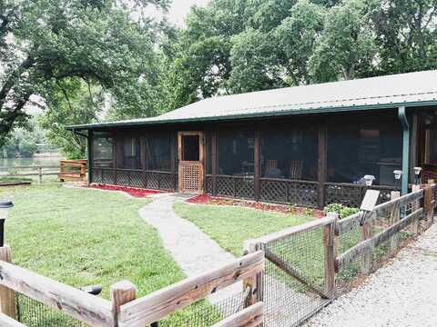 858 N Riverview Lane, Mountain View, AR 72560