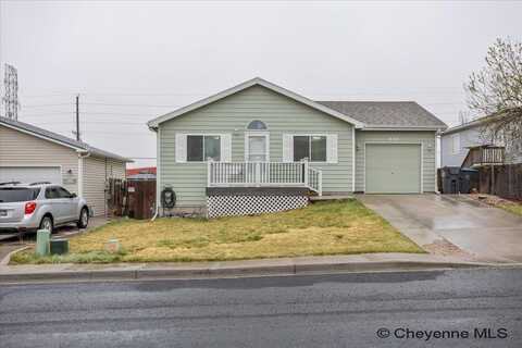628 SIERRA MADRE ST, Cheyenne, WY 82007